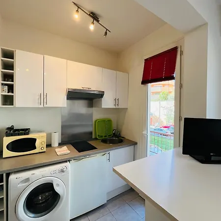 Апартаменты Grand De 30 M2 Promenade Des *